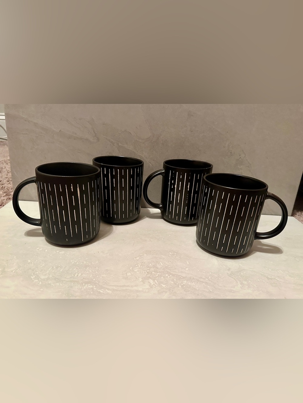 SET OF 4 ROYAL NORFOLK EMBOSSED BLACK WITH WHITE LINE COFFEE TEA MUG CUP 16oz